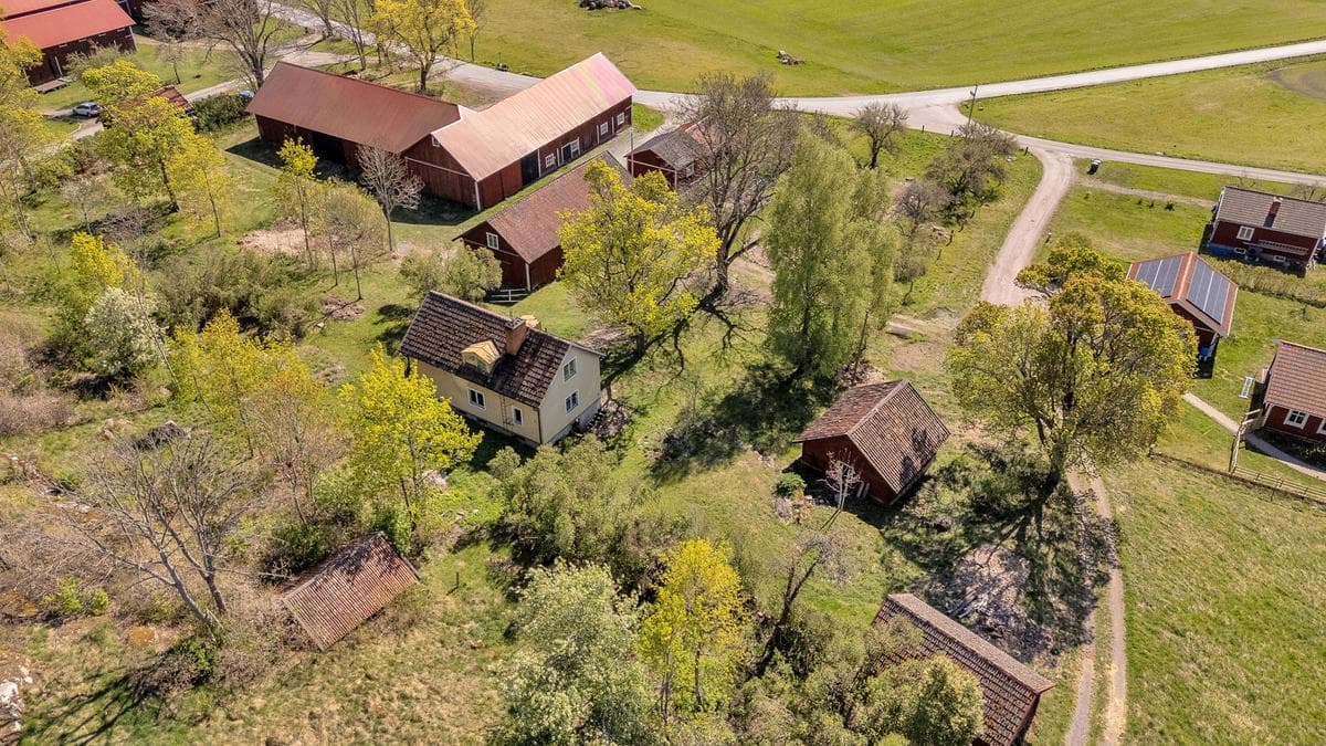 Väsby 33, Väsby bild 3